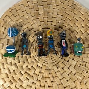 Plants vs Zombies Toys Figures Lot of 6 Collectible Zombies PVZ